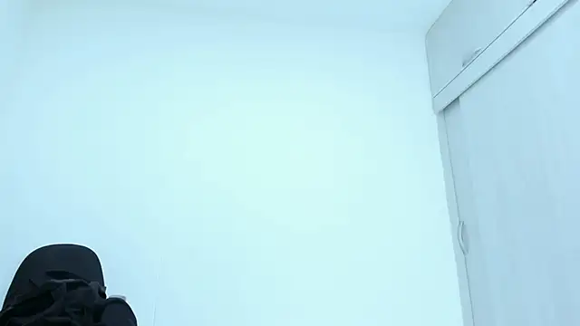 Amelia Debora Antonella online show from February 12, 1:39 pm