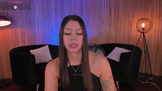 Snapshot of AllyJensen chatting on June 29, 10:48 am AllyJensen online show from June 29, 10:48 am