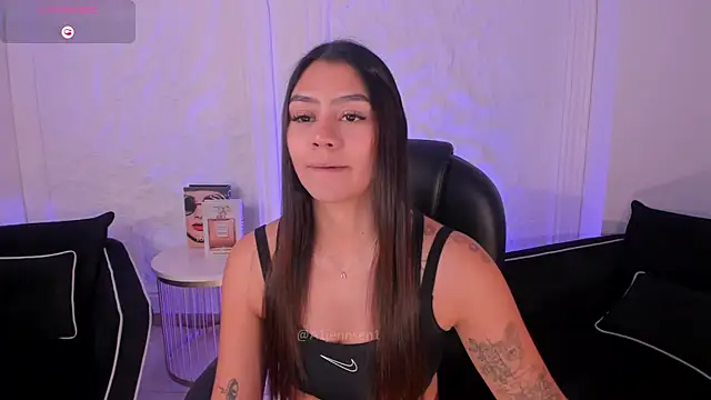 Snapshot of AllyJensen chatting on July 16, 10:43 am AllyJensen online show from July 16, 10:43 am