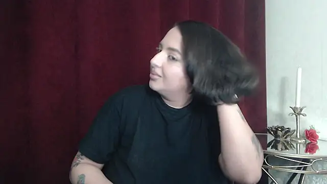 BustyAllyy online show from February 15, 10:28 pm