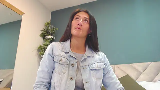 SharisWillian online show from March 14, 3:45 am