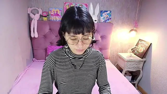 charlottemoonxz online show from February 1, 7:12 pm