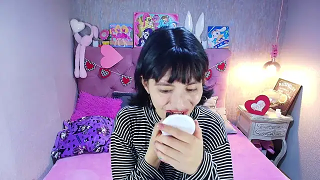 charlottemoonxz online show from February 15, 6:59 pm