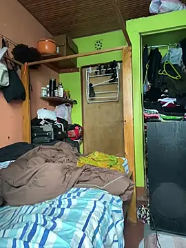 Snapshot of Saintadushe chatting on July 3, 10:32 am Saintadushe online show from July 3, 10:32 am
