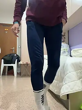 Kamaleonix online show from February 21, 9:27 pm