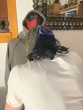 Kamaleonix online show from April 3, 4:27 pm