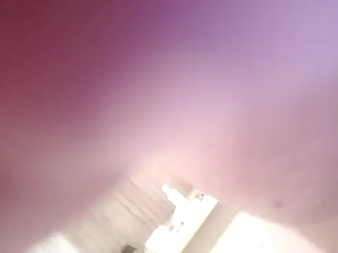 Snapshot of crossdressopolskie chatting on December 17, 4:11 pm crossdressopolskie online show from December 17, 4:11 pm