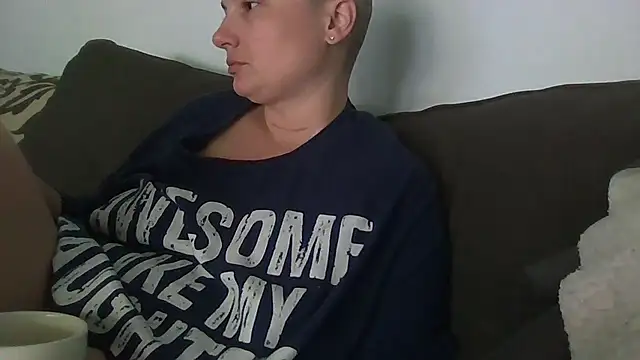 MilfyMrsRobinson online show from June 1, 1:46 pm