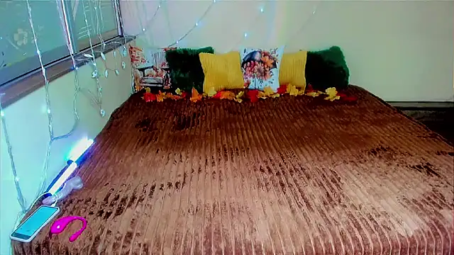 LizaSenri online show from September 18, 8:16 am