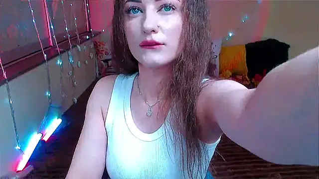 LizaSenri online show from November 12, 7:42 am