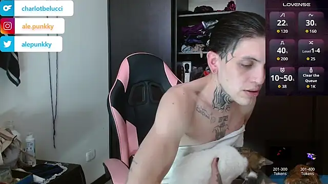 charlotbelucci  online show from December 22, 8:28 pm