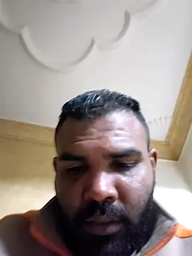 ListedLoin online show from April 9, 11:21 pm