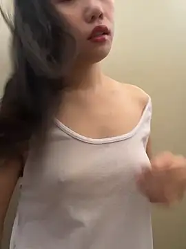 Eliza-E online show from December 17, 7:36 am