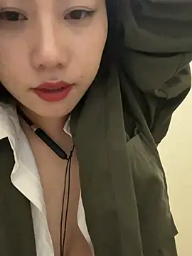 Eliza-E online show from February 5, 12:54 pm