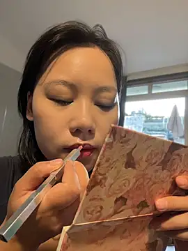 Eliza-E online show from July 25, 10:40 pm