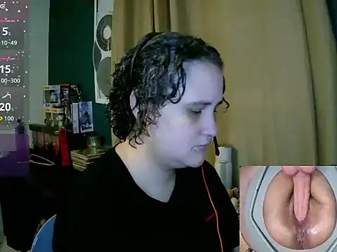 lolalicious 758 online show from May 13, 11:55 pm