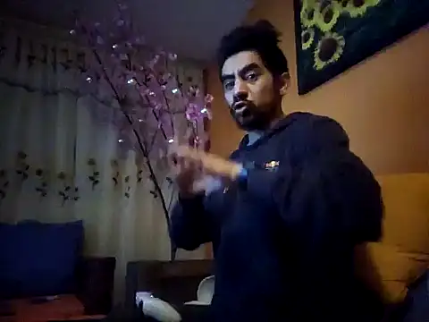 Snapshot of Angel_Coronel chatting on January 10, 2:57 am Angel Coronel online show from January 10, 2:57 am