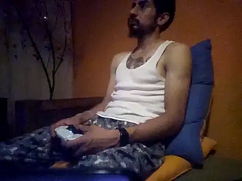 Snapshot of Angel_Coronel chatting on January 17, 7:19 am Angel Coronel online show from January 17, 7:19 am