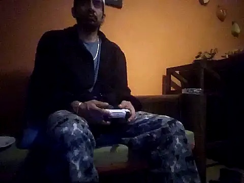 Snapshot of Angel_Coronel chatting on January 21, 4:43 am Angel Coronel online show from January 21, 4:43 am