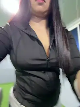 VAL PRINCESS online show from August 7, 12:12 am