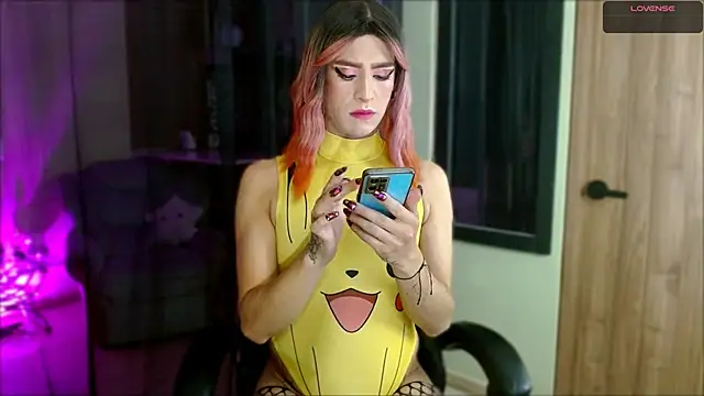 tevenwhiite online show from November 28, 1:30 am