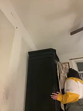 holyeroticss online show from January 16, 11:48 pm