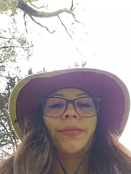 mmmVirginia online show from May 22, 4:34 pm