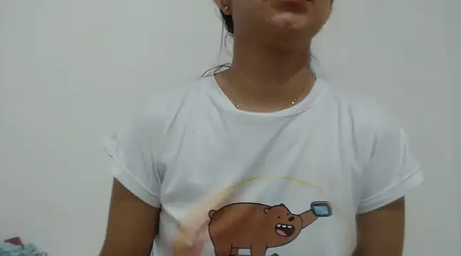 Alyson0001 online show from February 3, 10:11 pm