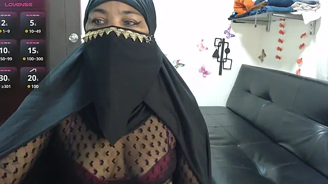 Aaliyah brown online show from March 16, 7:48 am