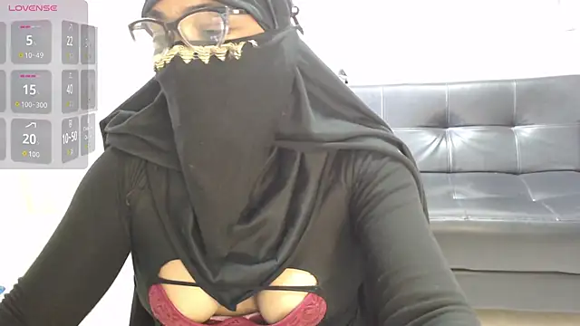 Aaliyah brown online show from September 18, 3:03 pm