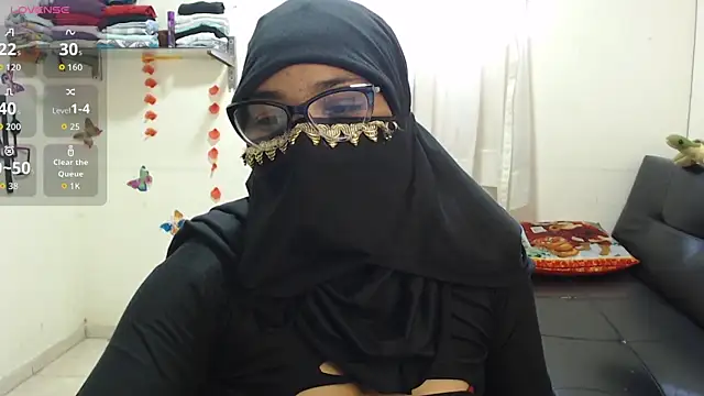 Aaliyah brown online show from September 24, 1:58 pm