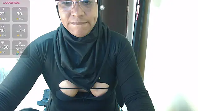 Aaliyah brown online show from November 26, 12:28 pm