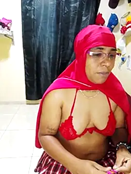 Aaliyah brown online show from December 2, 3:34 am