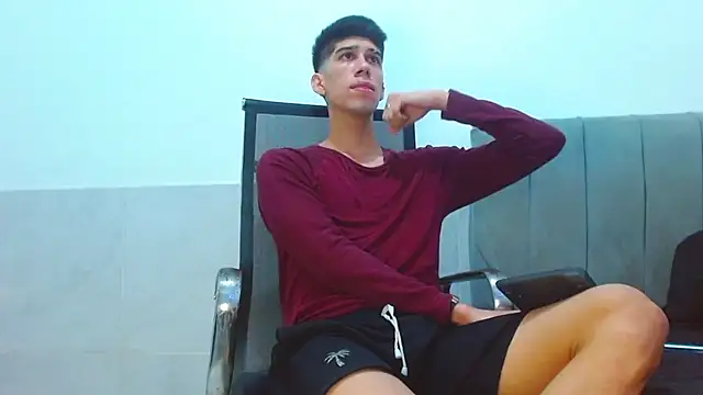 jhony-sex online show from June 2, 7:43 am