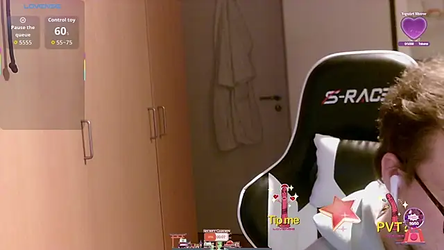 larsgessner30 online show from April 5, 7:00 pm