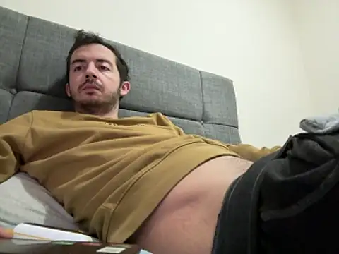 laynufff online show from March 24, 5:12 am