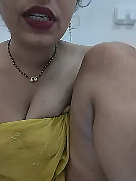 Snapshot of Simaran_bhabhi chatting on July 5, 5:42 pm Simaran bhabhi online show from July 5, 5:42 pm