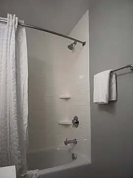 Snapshot of 1BeautyN1Beast chatting on February 4, 3:51 pm 1BeautyN1Beast online show from February 4, 3:51 pm