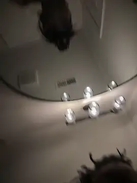 Snapshot of 1BeautyN1Beast chatting on February 15, 9:11 pm 1BeautyN1Beast online show from February 15, 9:11 pm