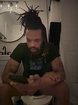 Snapshot of 1BeautyN1Beast chatting on February 21, 2:51 pm 1BeautyN1Beast online show from February 21, 2:51 pm