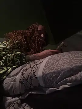 Shuggabutt online show from April 10, 7:13 am