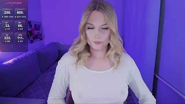 Honey blonde online show from October 7, 9:12 pm