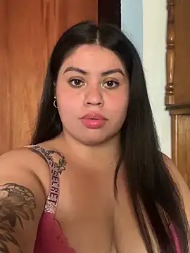 NenaRicaok online show from December 17, 4:11 pm