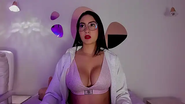 Snapshot of ValentinaaF chatting on January 9, 1:25 pm ValentinaaF online show from January 9, 1:25 pm