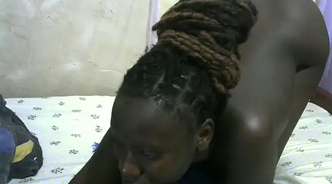 sexy butty  online show from December 13, 7:43 pm