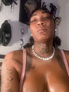 Snapshot of CUMQUEEN-XXX69 chatting on November 14, 12:42 am CUMQUEEN-XXX69 online show from November 14, 12:42 am