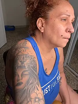 ladycreamypr2 online show from March 19, 12:36 am