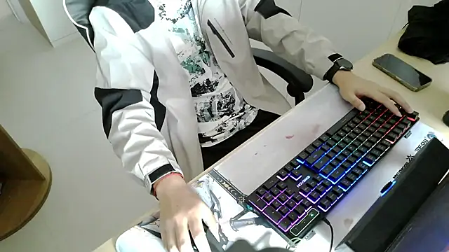 HEARRY668 online show from April 12, 6:40 am