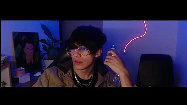 Snapshot of jay_dimarco2 chatting on February 25, 8:24 am jay dimarco2 online show from February 25, 8:24 am