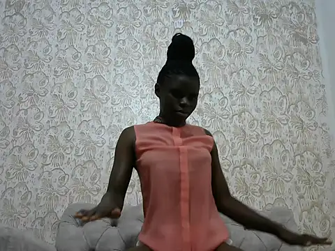 Snapshot of hottgirlval chatting on February 13, 11:01 pm hottgirlval online show from February 13, 11:01 pm